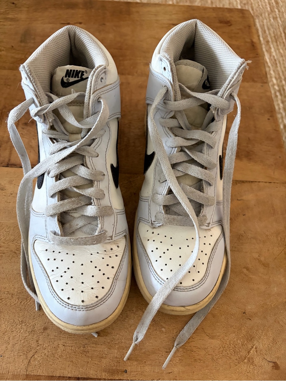 Nike Dunk High GS 6Y High Top Leather Colorblock White/Gray/Black DB2179-110